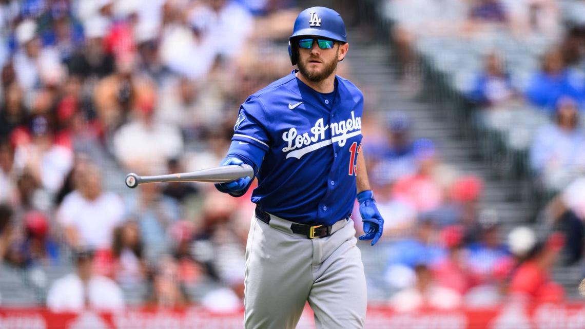 Dodgers Manager Delivers Good News on Max Muncy 