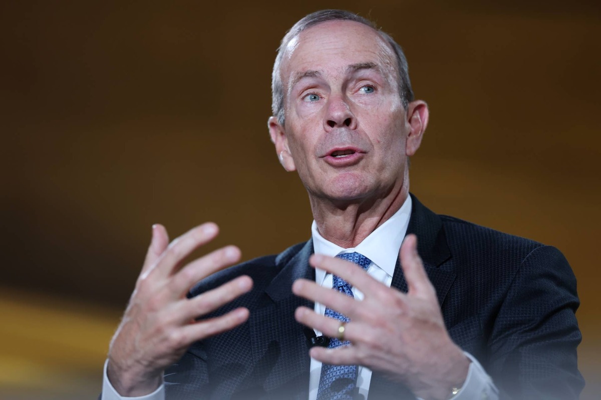  The 103% earnings payout ratio that appears in Chevron's recent financials is the number most likely to alarm an investor looking at the stock for the first time. Anna/Getty Images
