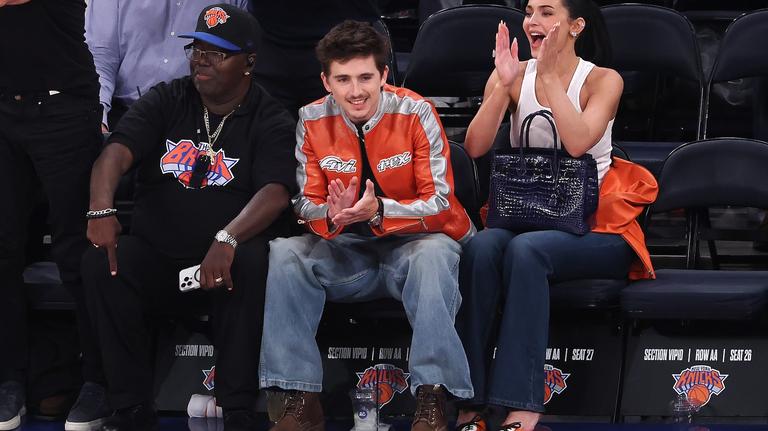 Timothee Chalamet and Kylie Jenner Show PDA Courtside at the Knicks 