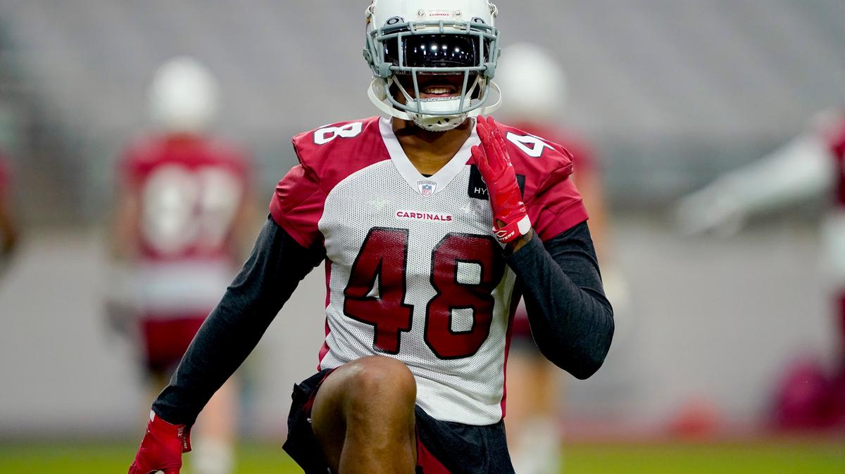 Arizona Cardinals first round draft pick Isaiah Simmons (48) runs drills during an NFL football training camp Friday, Aug. 14, 2020, in Glendale, Ariz. (AP Photo/Matt York)