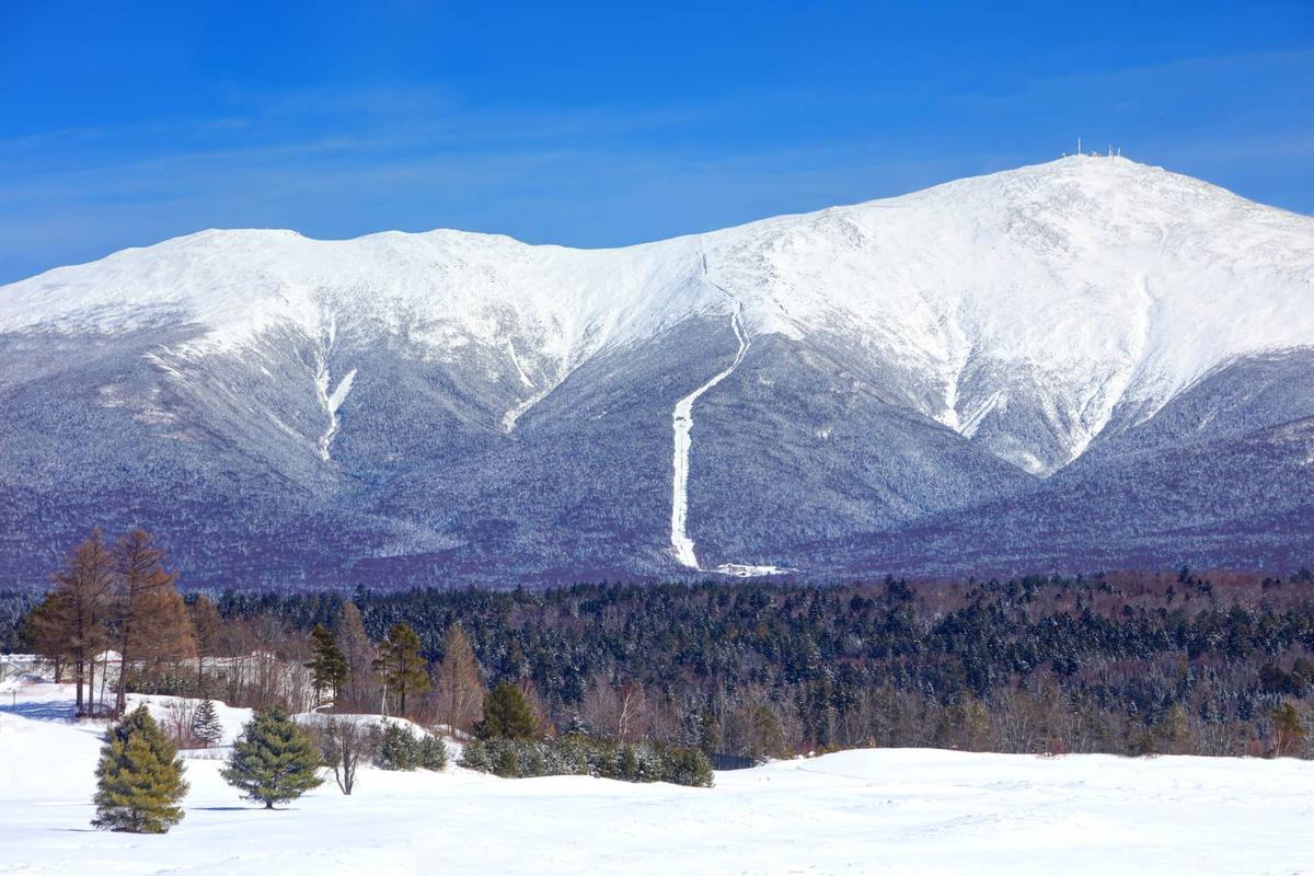 Mount Washington.
