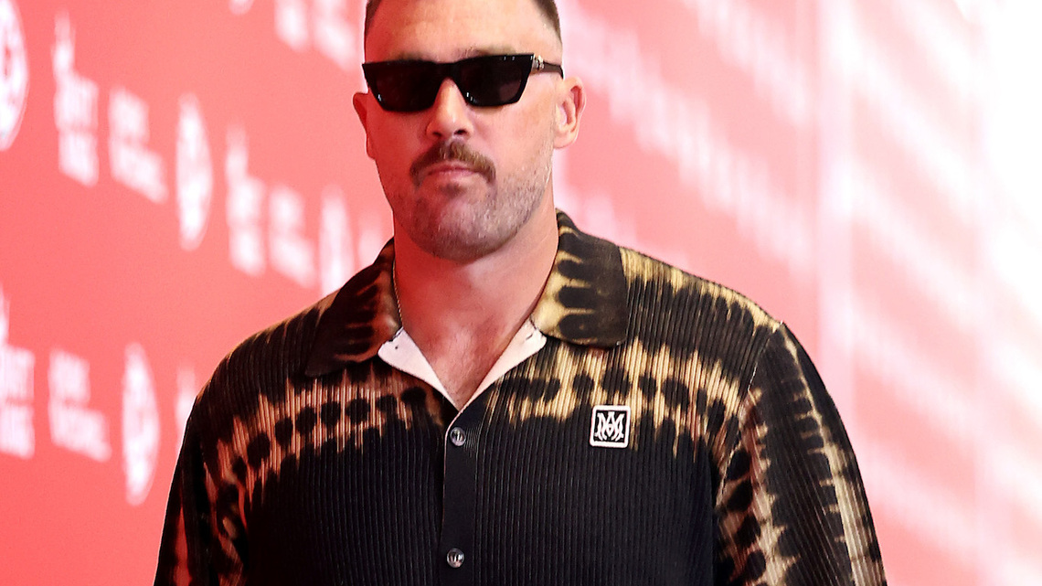 Travis Kelce Flashes Wedding Band at 1st Preseason Chiefs Game 