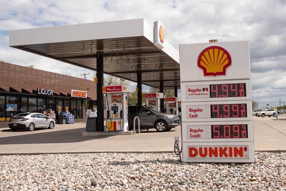 Three months into the Iran war, one of the most discussed mysteries in global finance is why oil prices have not done what everyone said they would J.Dewey/Getty Images