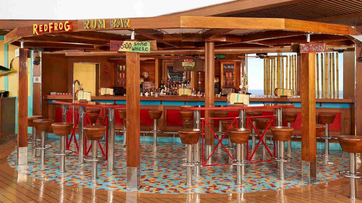  The RedFrog Pub (or Rum Bar on some ships) is a popular Caribbean-style hangout. 