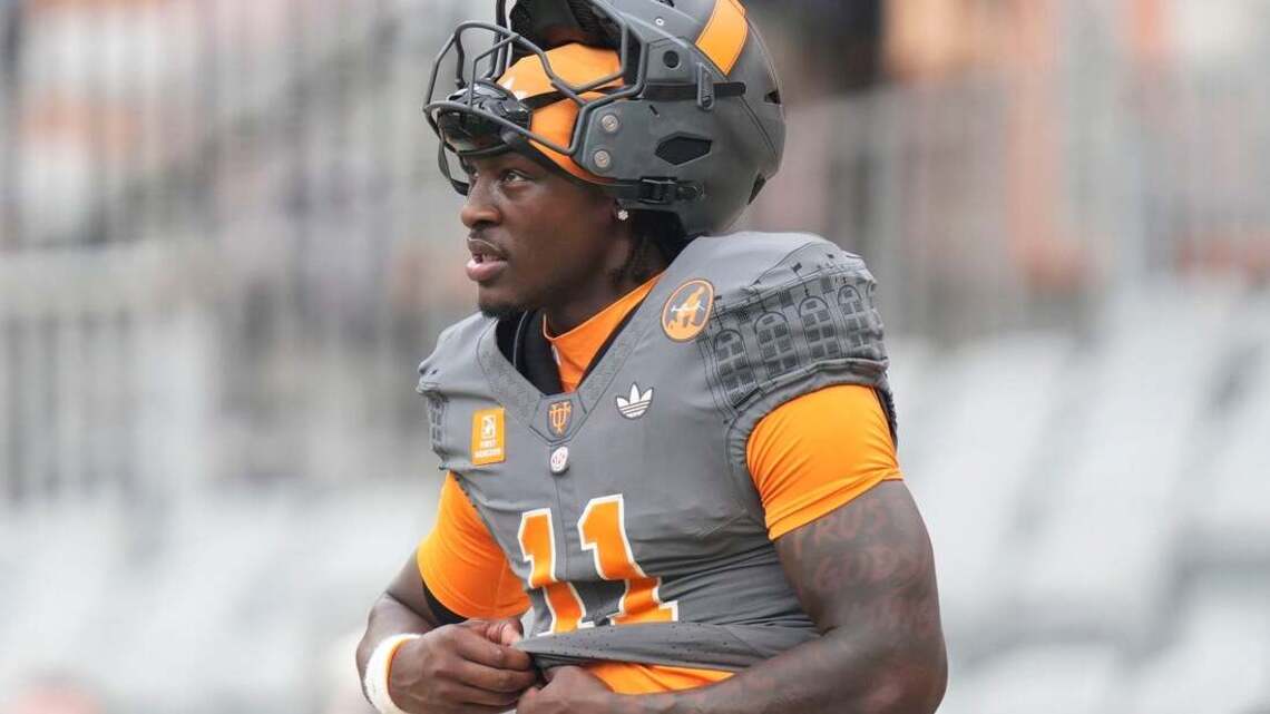 Josh Heupel, Tennessee weighing change at QB