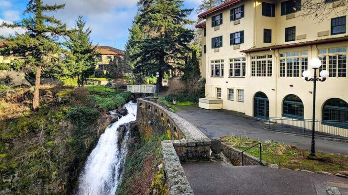 Hotels in Hood River: The Essential Guide for Savvy Couples 