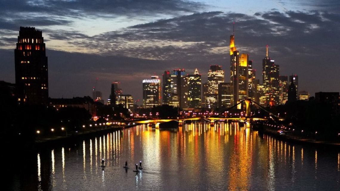 Berlin sees slowdown of economic momentum early in Q3 