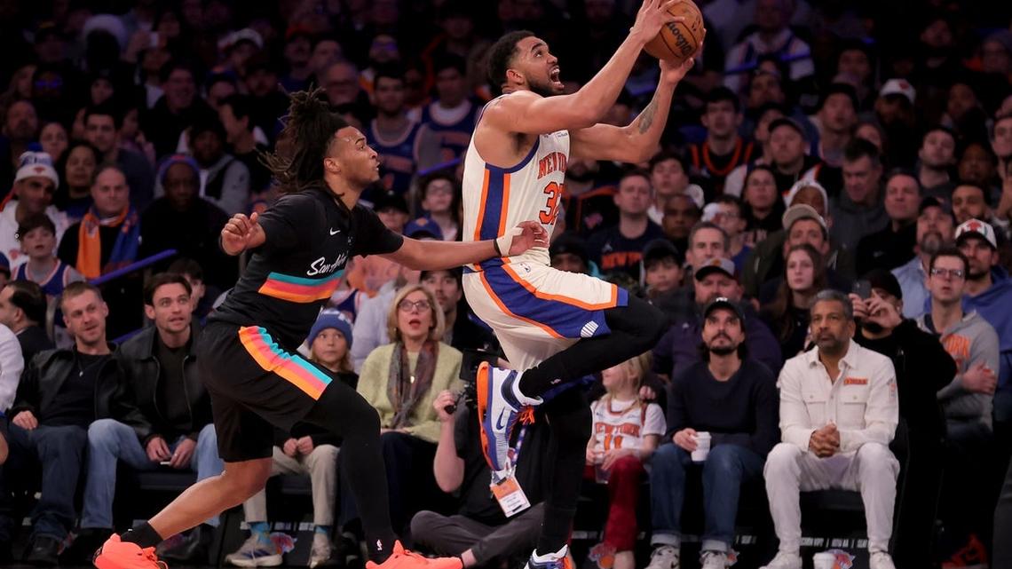 NBA roundup: Knicks halt Spurs' 11-game winning streak 