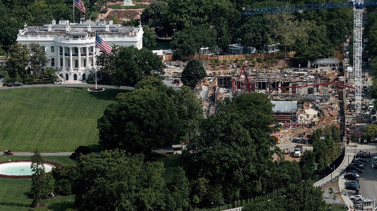 Construction continues on the planned White House ballroom in the area of the former East Wing in Washington, D.C., U.S., May 14, 2026. REUTERS/Evelyn Hockstein      TPX IMAGES OF THE DAY