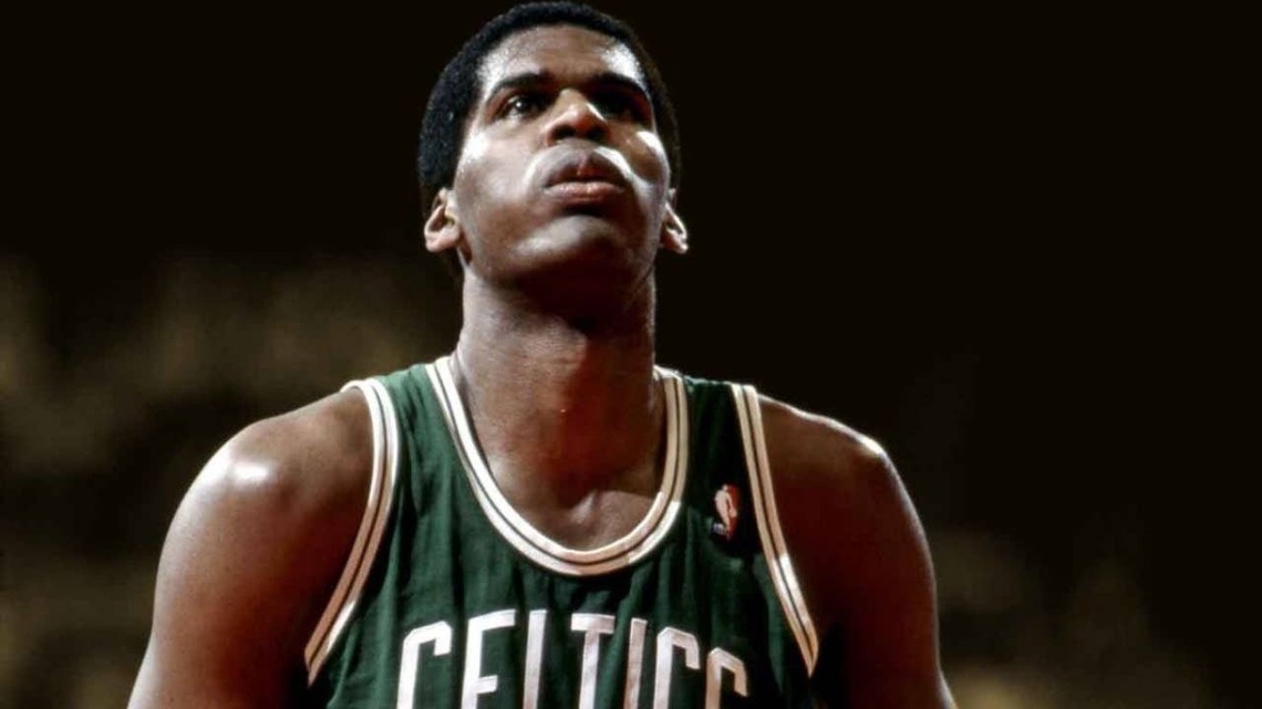 "He would have had 3-point range" - Eddie Johnson felt Robert Parish could dominate in today's NBA 