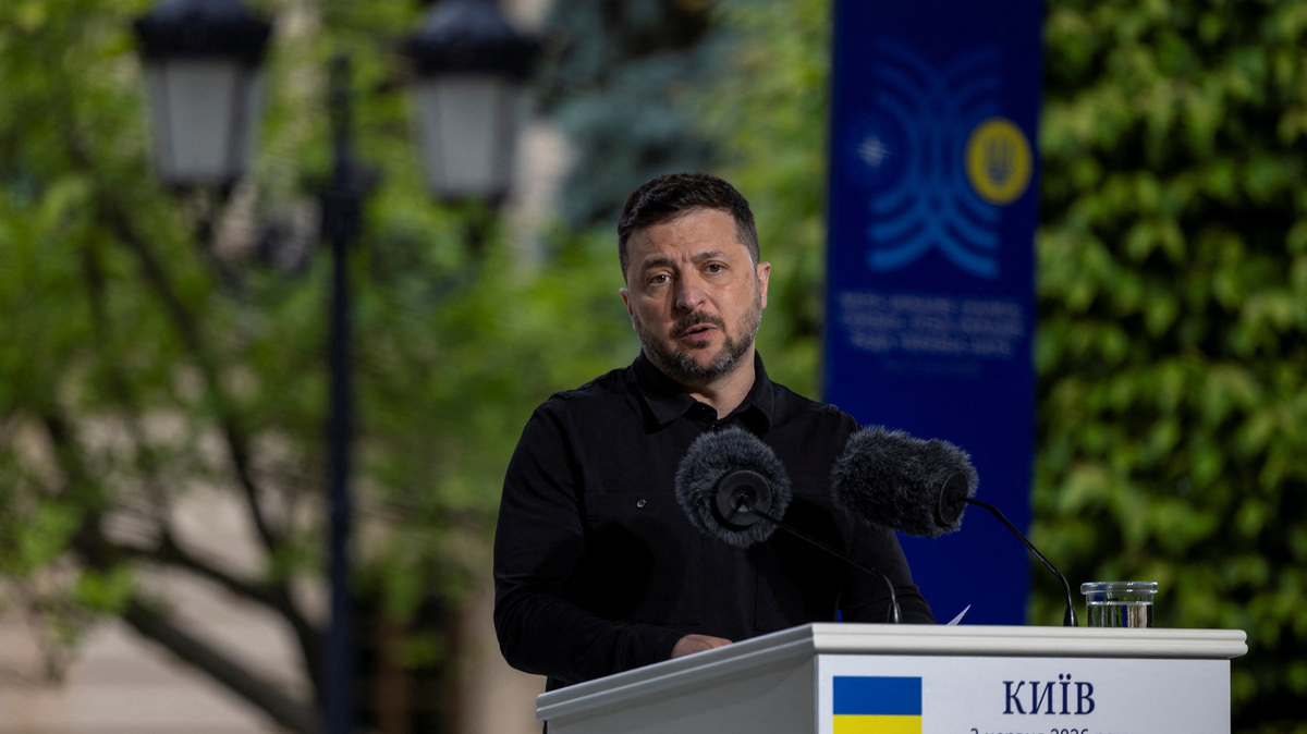 Ukrainian President Volodymyr Zelenskiy speaks in Kyiv, Ukraine, June 3, 2026. REUTERS/Thomas Peter