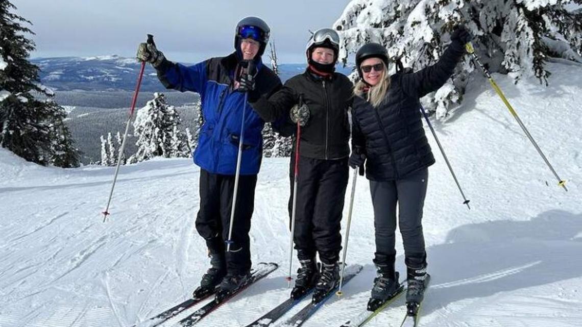 Five FUNtastic Family-Friendly Canadian Ski Resorts for Spring Skiing 