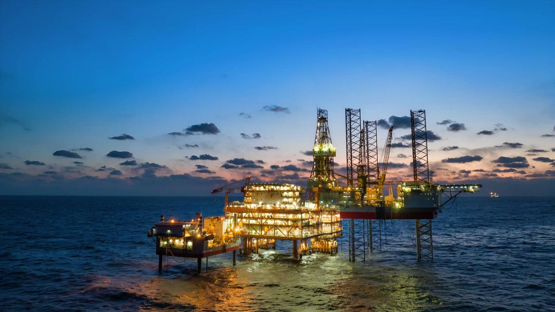 Warren Buffett's Berkshire trims stake in Chevron stock 