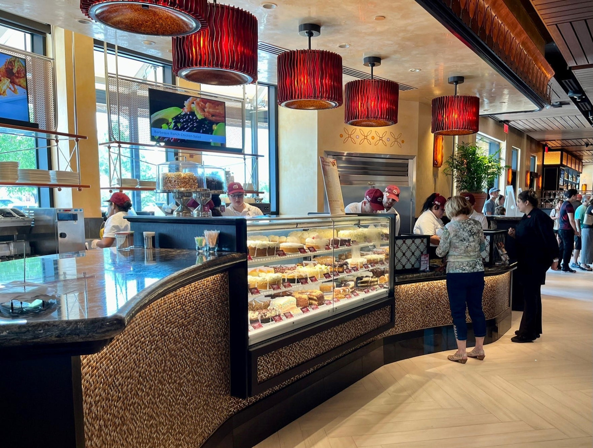 Obama's Trump jab pulls Cheesecake Factory into politics | Biloxi Sun ...