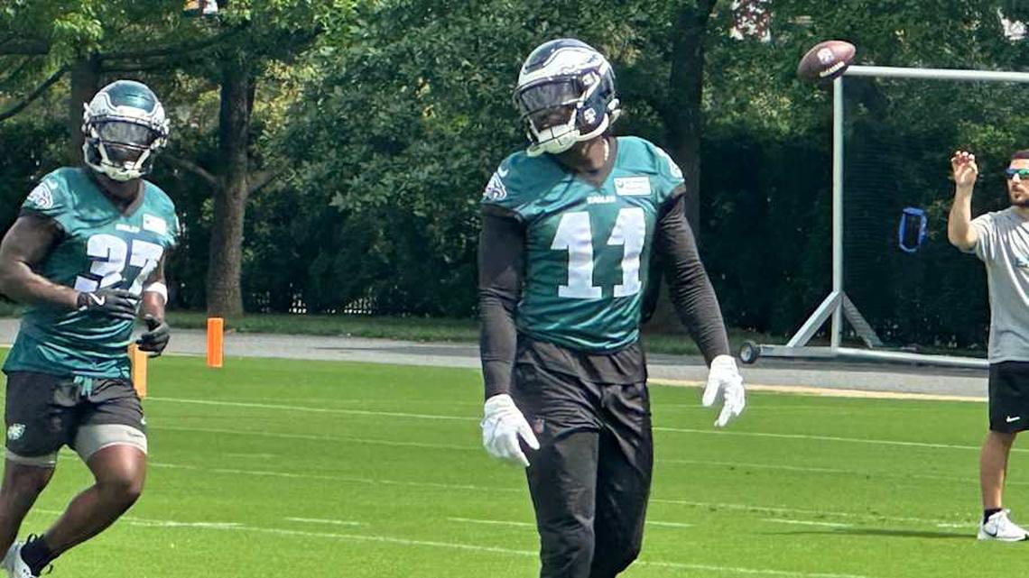  A.J. Brown goes through a drill during the Eagles OTAs. | Ed Kracz/Eagles on SI 