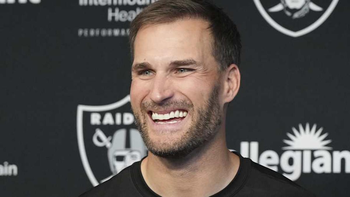  Apr 8, 2026; Las Vegas, NV, USA; Las Vegas Raiders quarterback Kirk Cousins speaks at a press conference at Intermountain Health Performance Center. Mandatory Credit: Candice Ward-Imagn Images | Candice Ward-Imagn Images 