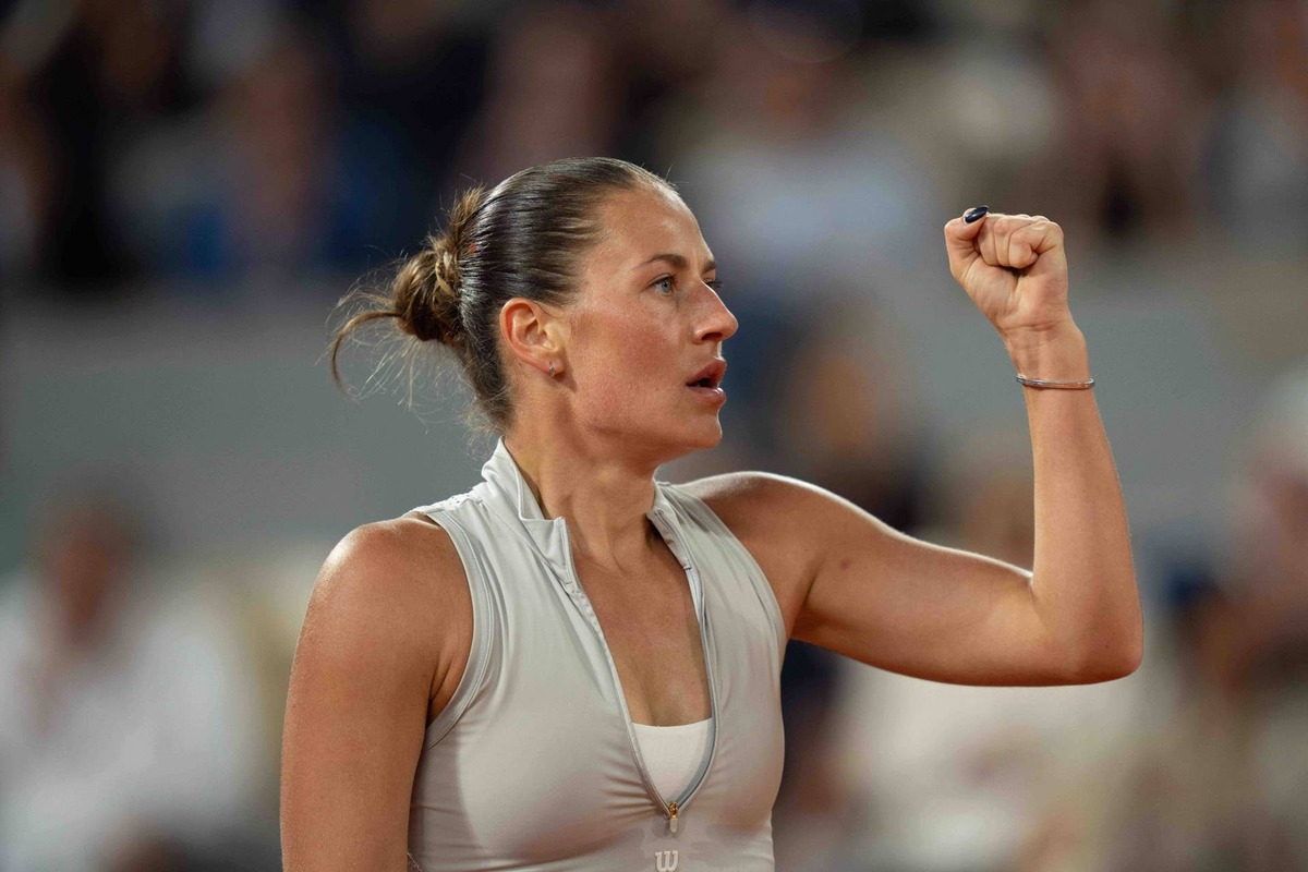  Jun 4, 2026; Paris, France; Marta Kostyuk of Ukraine reacts during her match against Mirra Andreeva on day 12 at Stade Roland Garros. Mandatory Credit: Susan Mullane-Imagn Images 