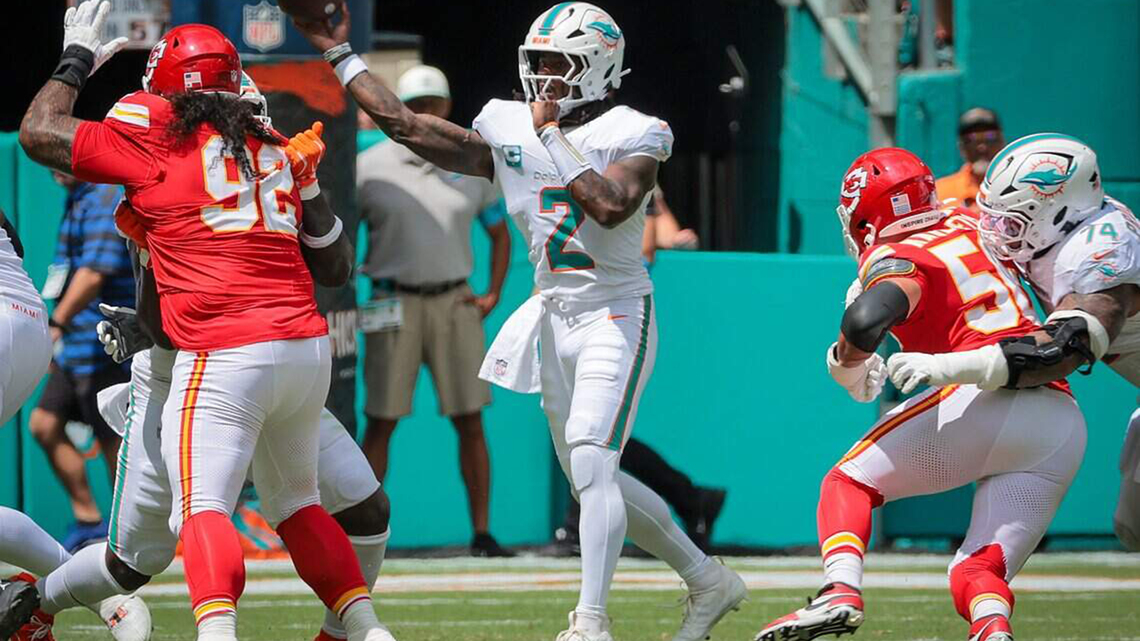 Chris Perkins: Evaluating Dolphins QB Malik Willis at the one-quarter mark of season 