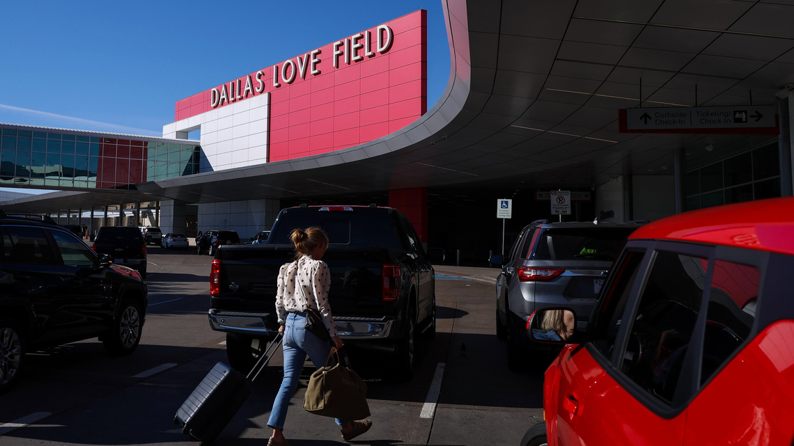 Dallas knew of ICE flights as operator sought more privacy at Love Field, emails show 