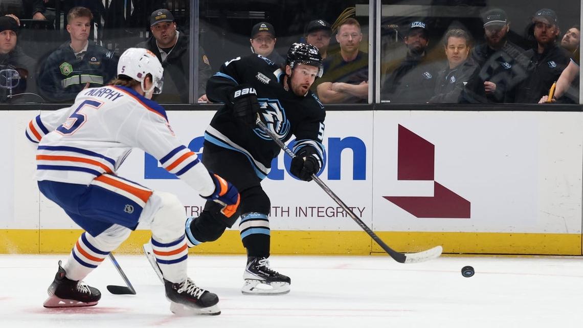 Clayton Keller's OT goal caps Mammoth's rally past Oilers 