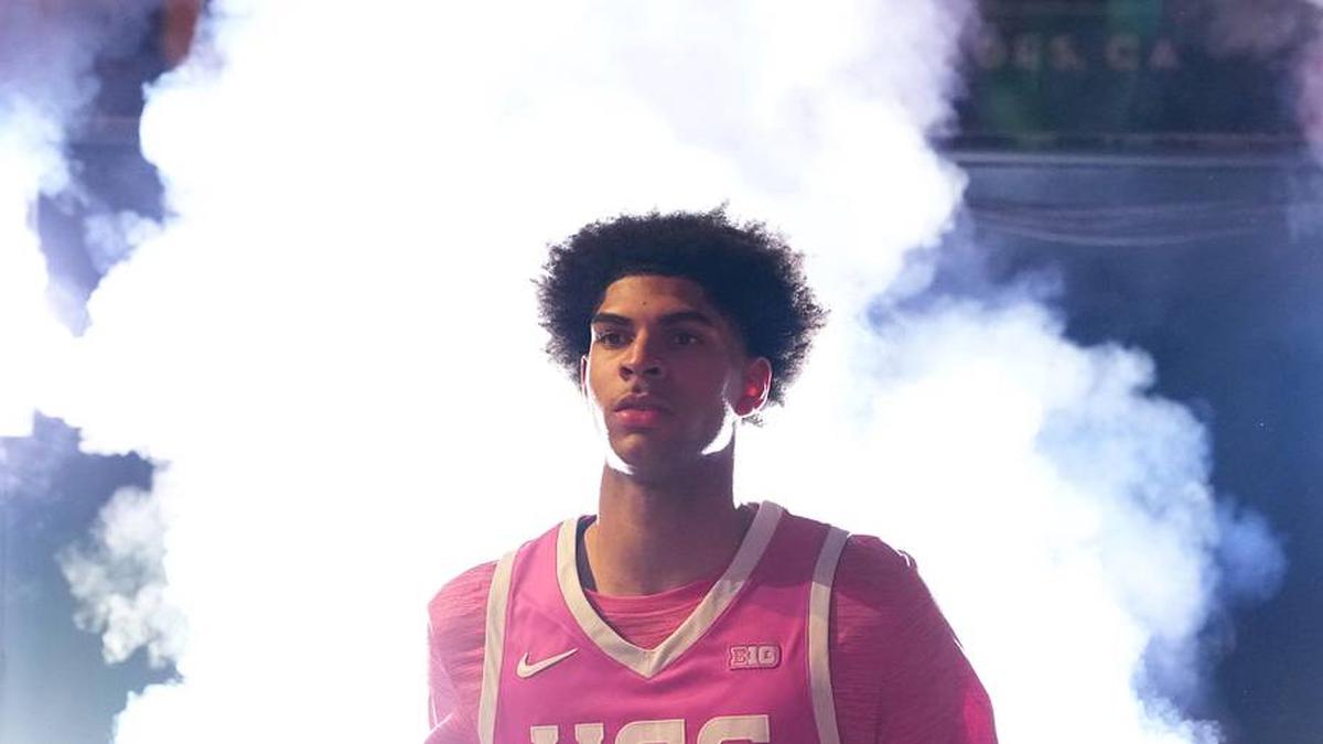  Jan 21, 2026; Los Angeles, California, USA; Southern California Trojans forward Jacob Cofie (6) enters the court before the game against the Northwestern Wildcats at Galen Center. Mandatory Credit: Kirby Lee-Imagn Images | Kirby Lee-Imagn Images 