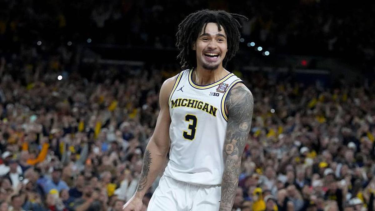  Elliot Cadeau (3) was a key cog in the Michigan championship machine during March Madness. | Christine Tannous/IndyStar / USA TODAY NETWORK via Imagn Images 