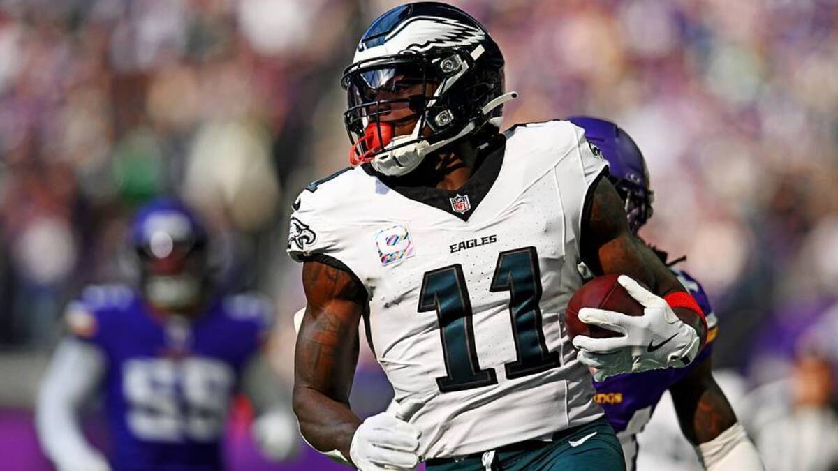  A.J. Brown was traded to the Patriots this offseason. | Jeffrey Becker-Imagn Images 