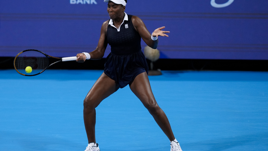 Tennis-Venus Williams receives US Open wildcard