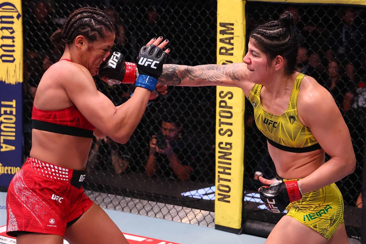  Ketlen Vieira punches Jacqueline Cavalcanti Ed Mulholland-Getty Images