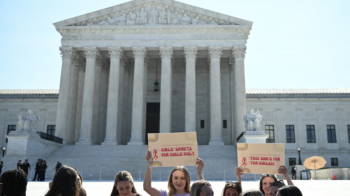 Michael Hiltzik: How right-wing anti-transgender attacks led to a Supreme Court ruling upholding sex discrimination 
