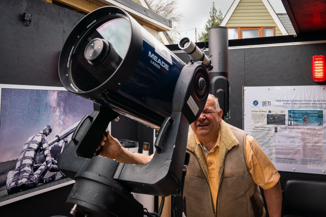  (William Dax via SWNS) 