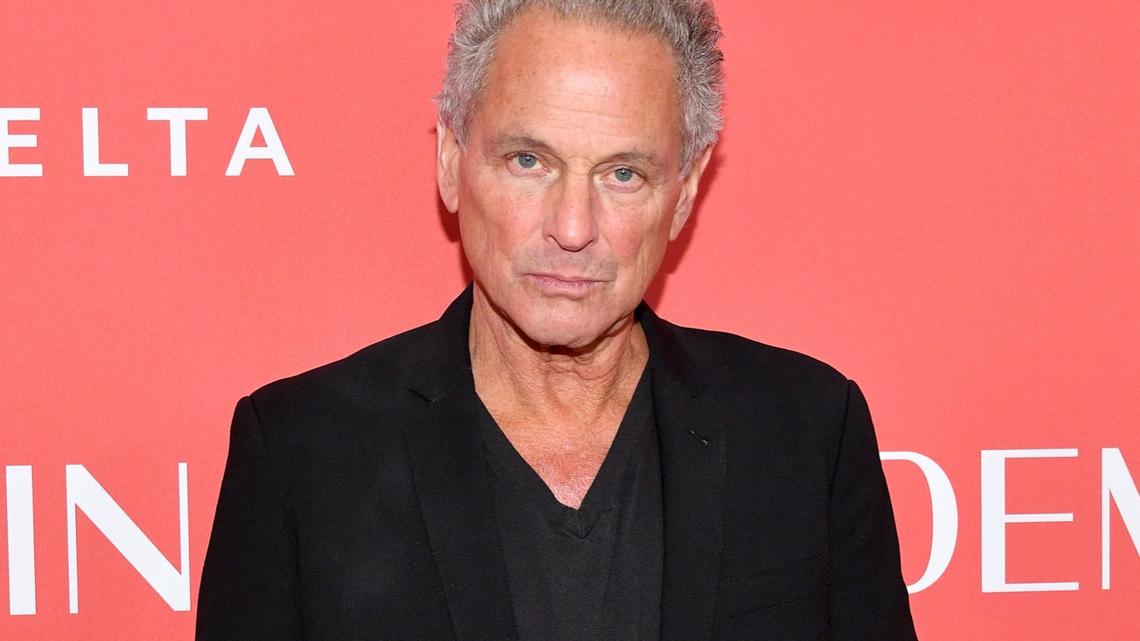Fleetwood Mac's Lindsey Buckingham Attacked in L.A. With Unknown Substance 