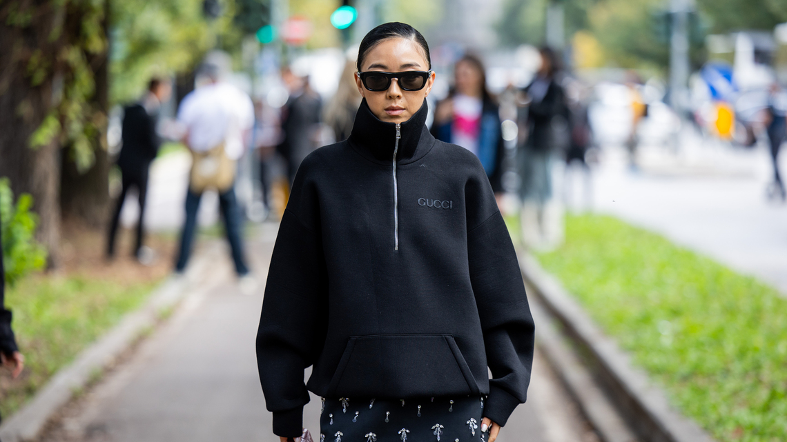 PSA: Mockneck Sweatshirts Are Fall's Cool-Girl Upgrade to Frumpy Hoodies 
