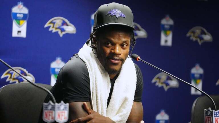 Ravens QB Lamar Jackson 'dealing with something small' 