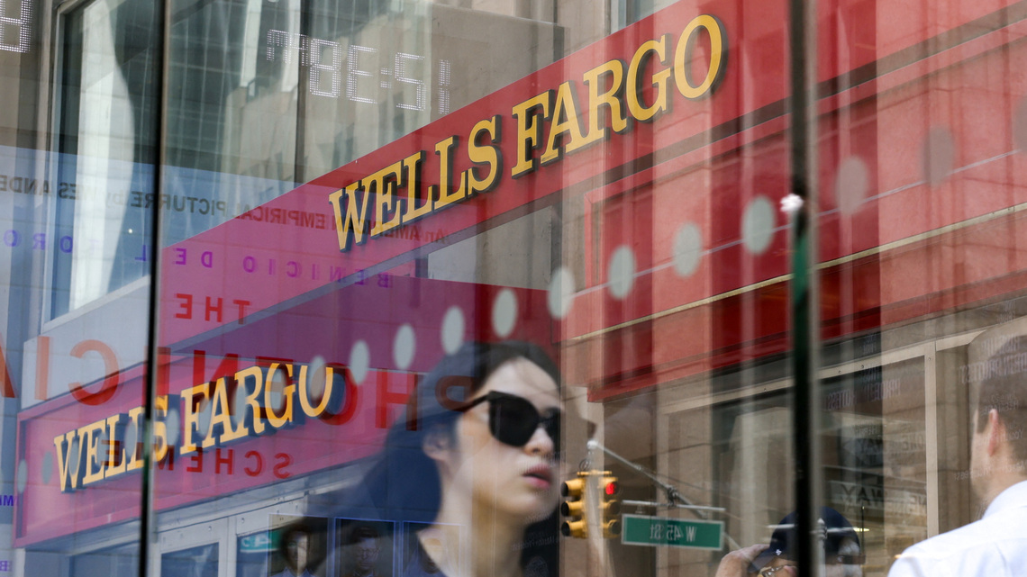Wells Fargo CFO signals 'step up' in interest income in second quarter 