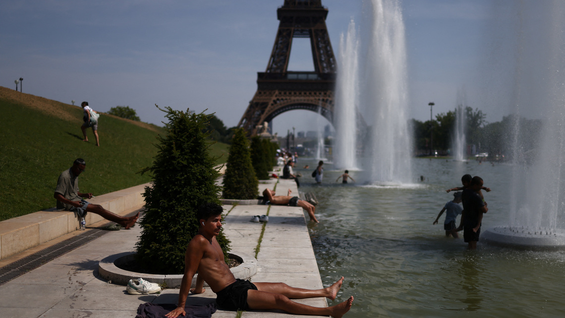 French government seen facing no-confidence vote over heatwave handling 