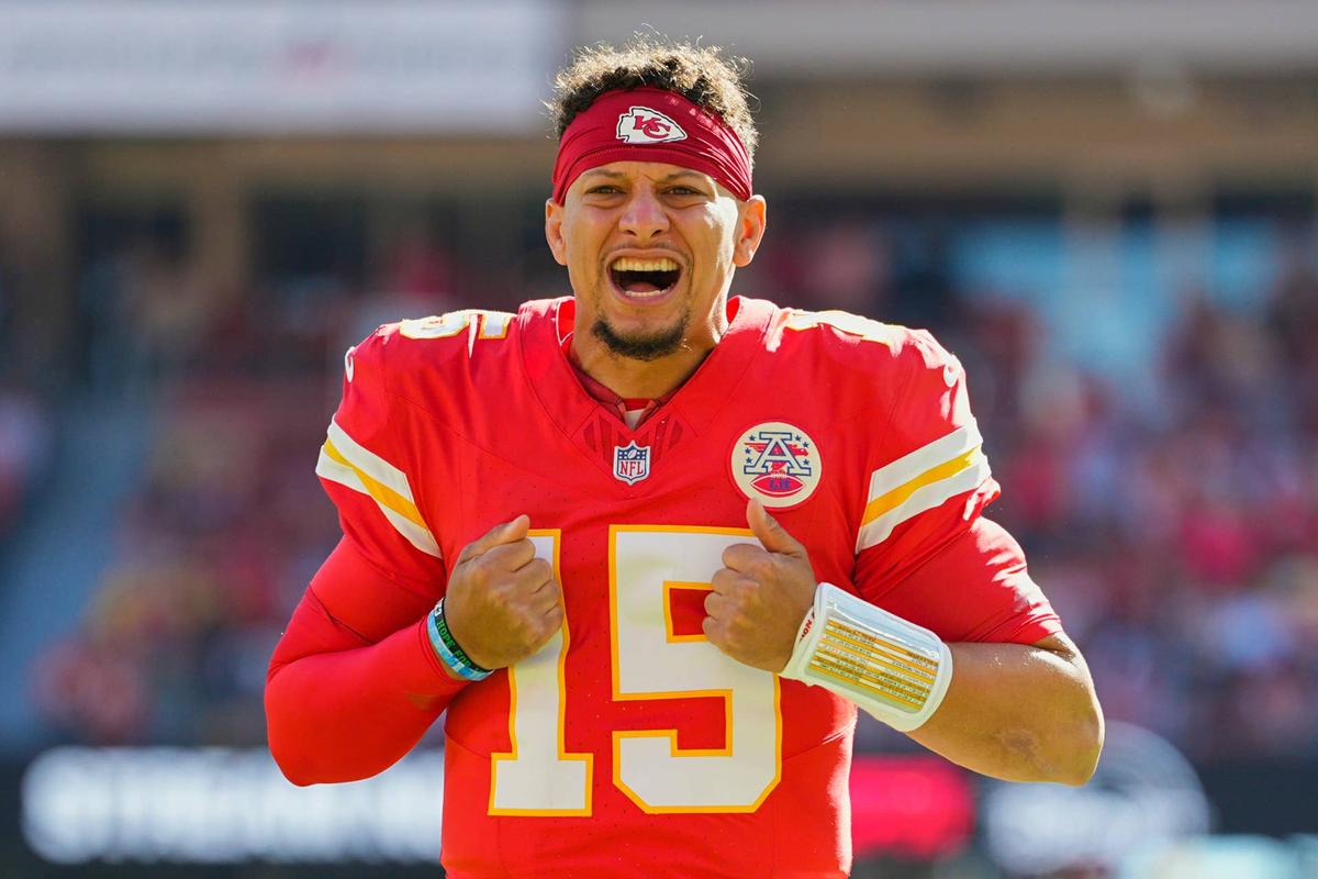  Kansas City Chiefs quarterback Patrick Mahomes prior to a game against the Las Vegas Raiders. Jay Biggerstaff-Imagn Images