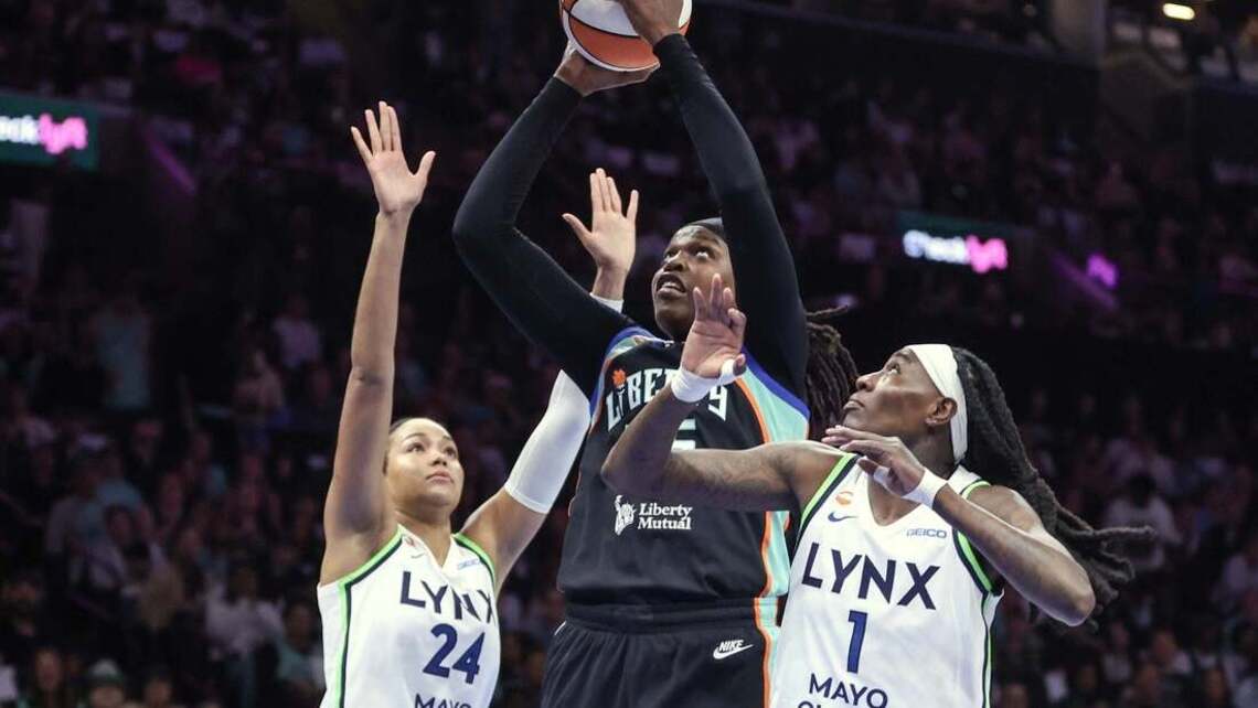 Jonquel Jones, Liberty complete sweep of top-seeded Lynx 