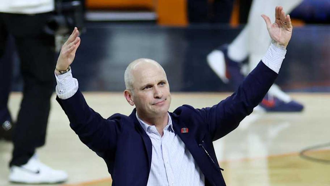UConn's Dan Hurley Jokingly Takes Responsibility for Geno Auriemma Spat With Dawn Staley