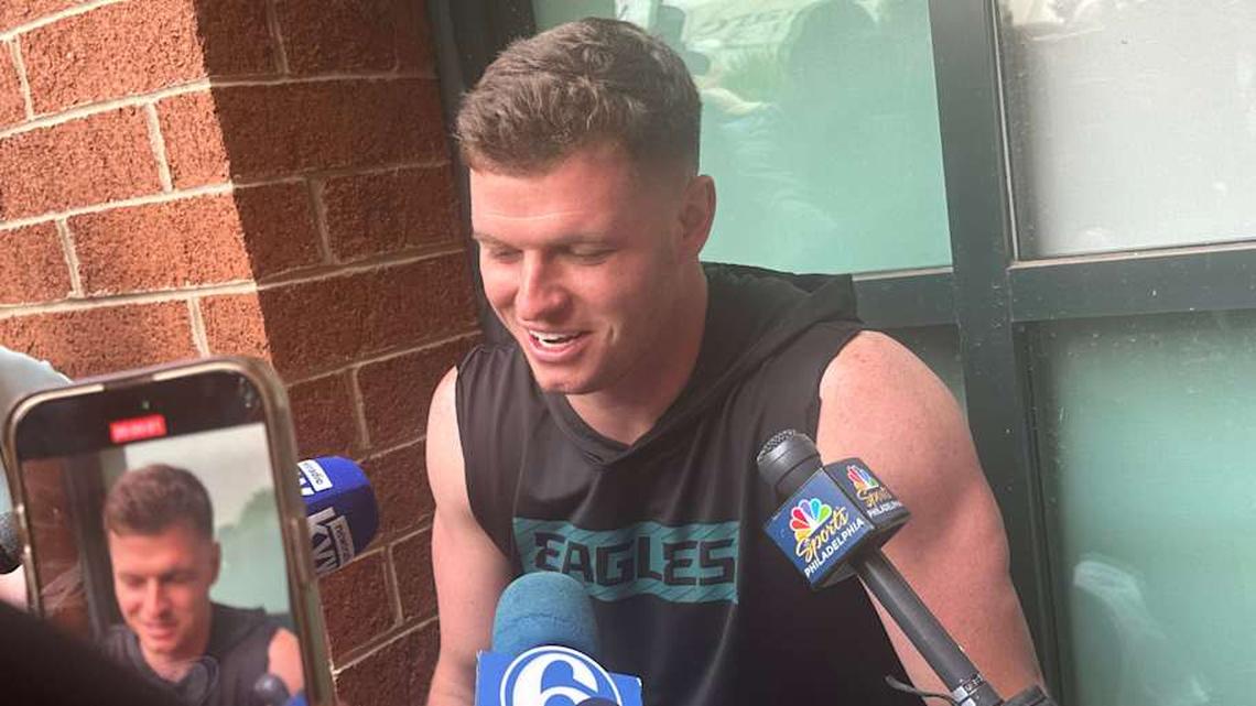  Eagles S Reed Blankenship laughs with reporters outside the NovaCare Complex. | John McMullen/Eagles On SI 