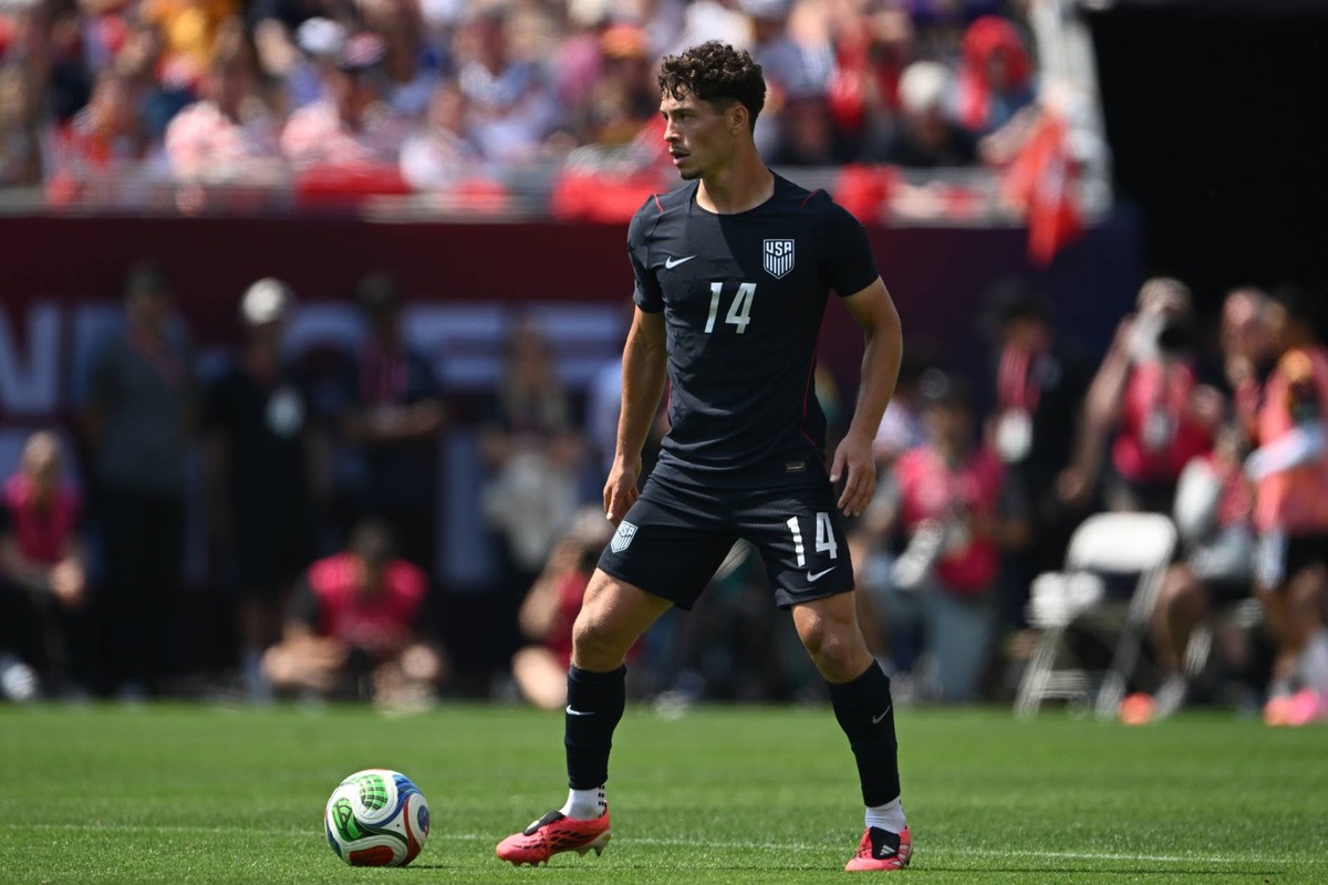  Sebastian Berhalter of United States controls the ball during the international friendly match between United States and Germany at Soldier Field on June 06, 2026 in Chicago, Illinois. (Photo by Daniel Bartel/USSF/Getty Images) Photo by Daniel Bartel/USSF/Getty Images