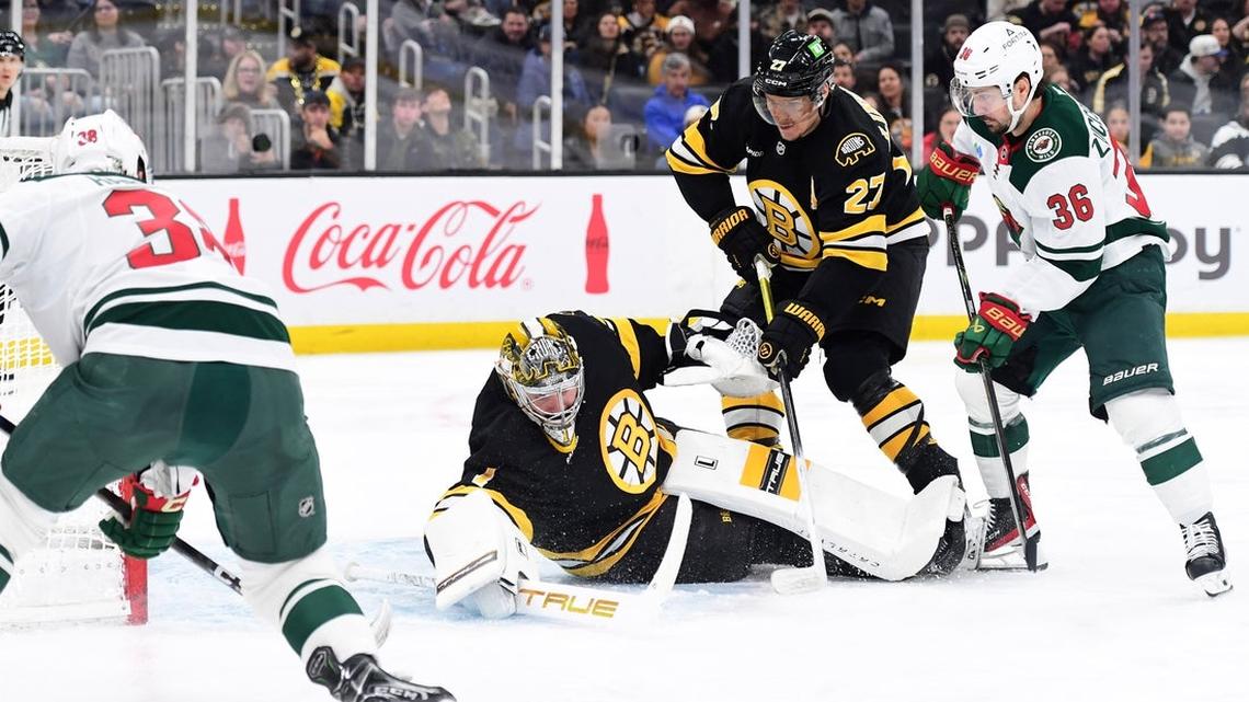 Pavel Zacha, Elias Lindholm lead Bruins past Wild 