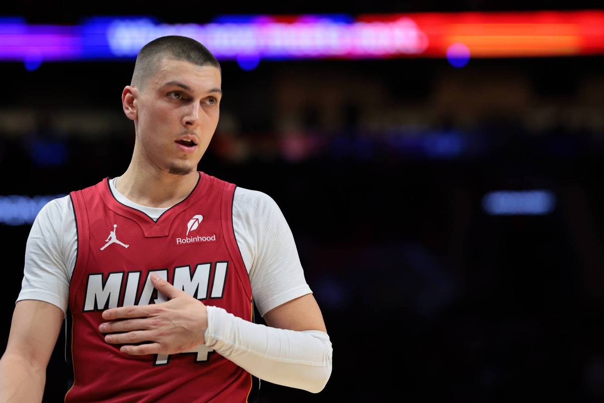  Miami Heat guard Tyler Herro (14) Sam Navarro-Imagn Images