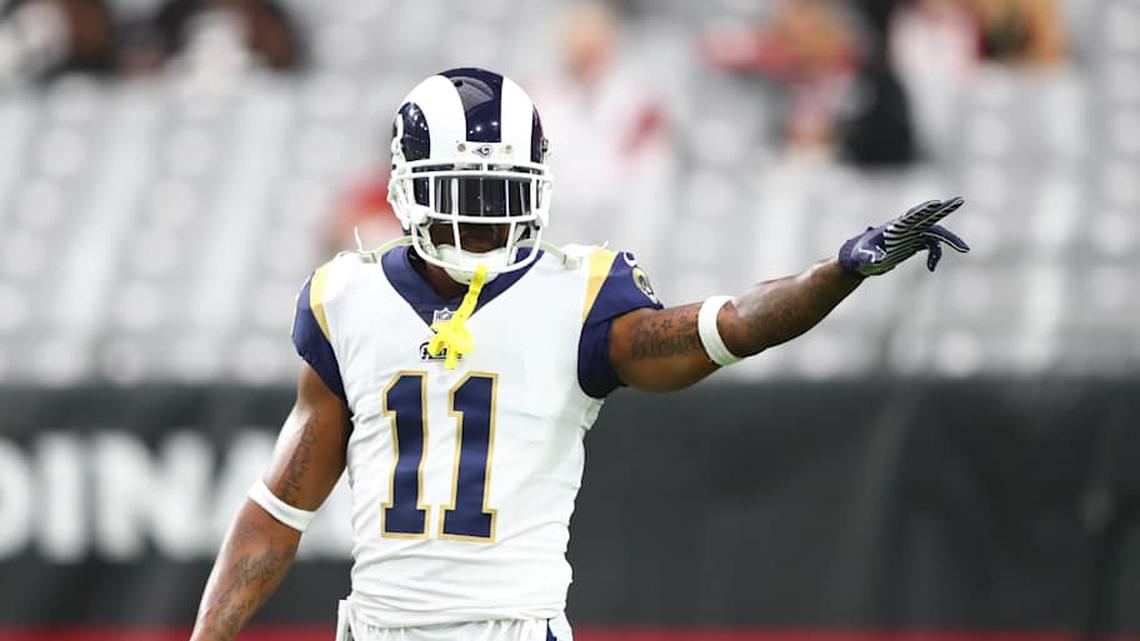  Dec 3, 2017; Glendale, AZ, USA; Los Angeles Rams wide receiver Tavon Austin (11) reacts against the Arizona Cardinals at University of Phoenix Stadium. Mandatory Credit: Mark J. Rebilas-Imagn Images | Mark J. Rebilas-Imagn Images 