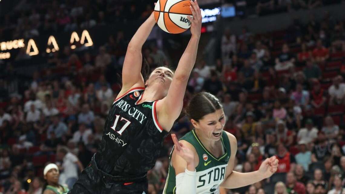 Fire hold off rival Storm, whose losing streak reaches 11