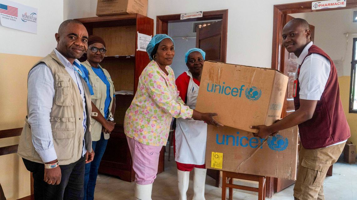 Exclusive-US strikes one-year deal to fund maternal and newborn health donations in poorest countries 