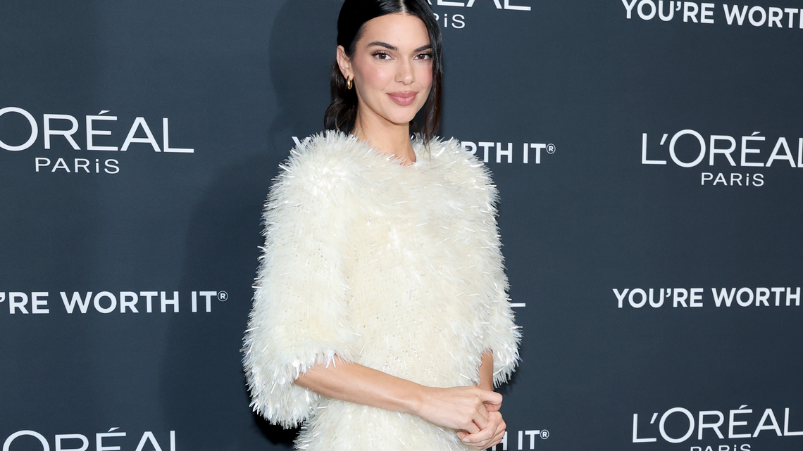 Kendall Jenner's Comfy 'It' Girl Sneakers Are on Amazon 