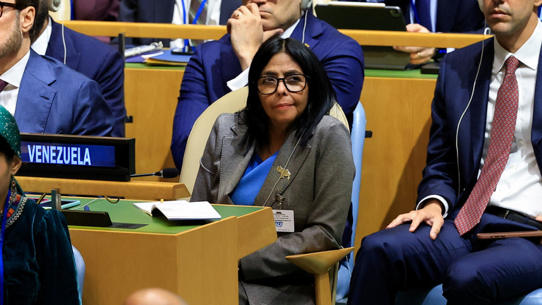 Delcy Rodríguez celebra que Venezuela y Chile vuelvan a “encontrarse a través del diálogo”