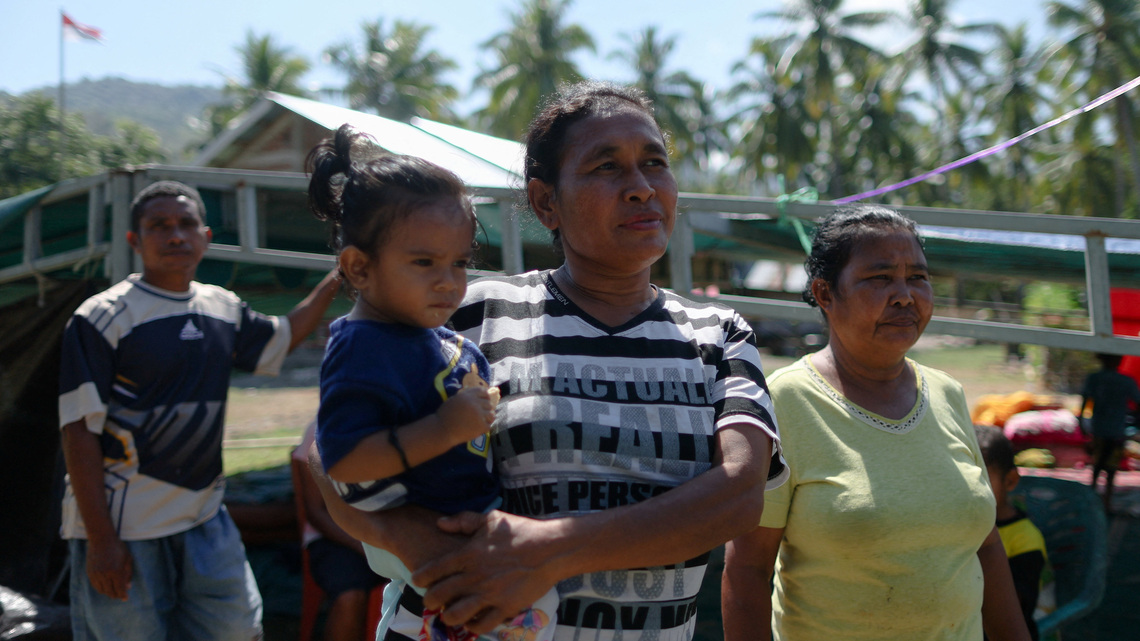 Search for Indonesia quake victims underway on Independence Day