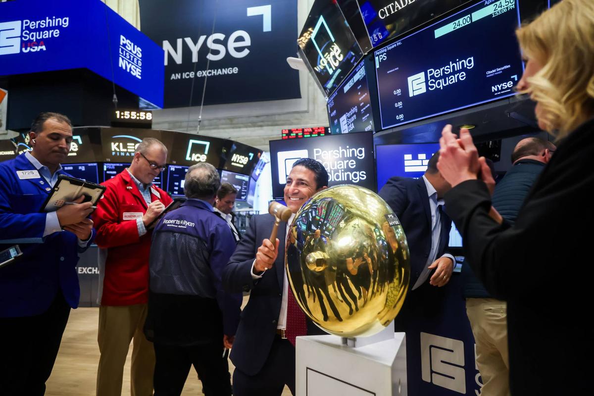  Pershing Square CEO Bill Ackman took his firm public in April 2026, and Citi just became the first major Wall Street bank to call it a buy. 